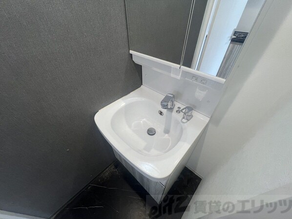 プレサンス江坂クォーレの物件内観写真